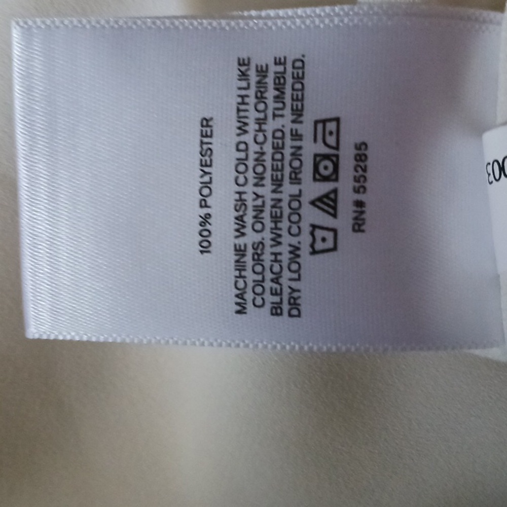 Express Cream Blouse - Picture 4 of 4